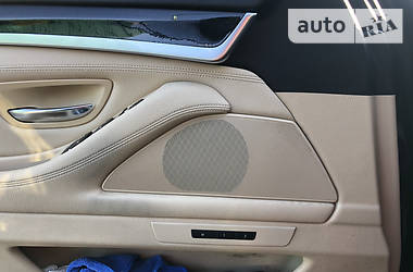 Седан BMW 5 Series 2012 в 