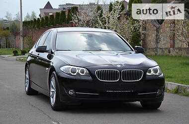 Седан BMW 5 Series 2012 в 