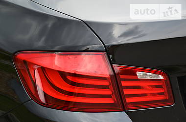 Седан BMW 5 Series 2012 в 