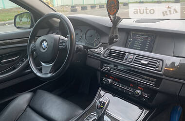 Седан BMW 5 Series 2012 в 
