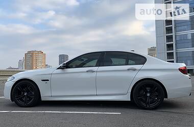 Седан BMW 5 Series 2016 в 
