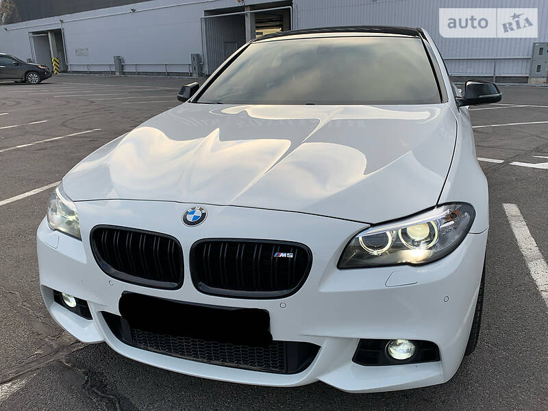 Седан BMW 5 Series 2016 в Дніпрі
