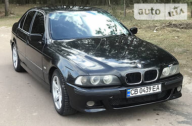 Седан BMW 5 Series 2000 в Городне