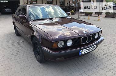 Седан BMW 5 Series 1988 в Львове