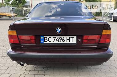 Седан BMW 5 Series 1988 в Львове