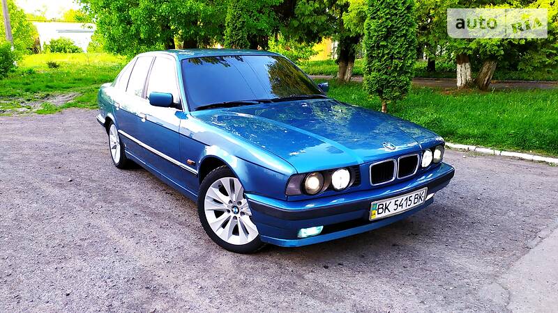 Седан BMW 5 Series 1994 в Дубні