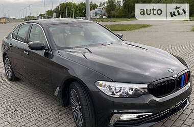 Седан BMW 5 Series 2018 в Львове