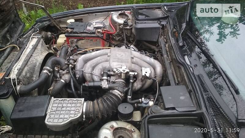 Седан BMW 5 Series 1988 в Вижниці
