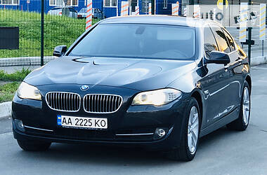 Седан BMW 5 Series 2012 в 