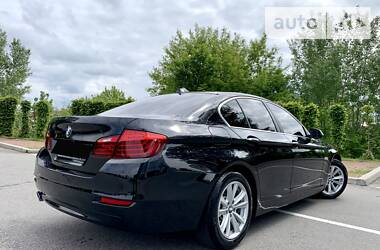 Седан BMW 5 Series 2016 в Киеве