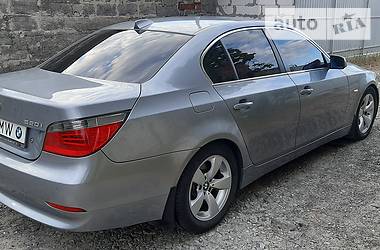 Седан BMW 5 Series 2004 в Энергодаре