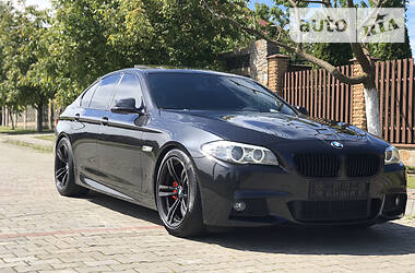 Седан BMW 5 Series 2012 в 