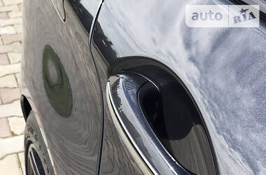 Седан BMW 5 Series 2012 в 