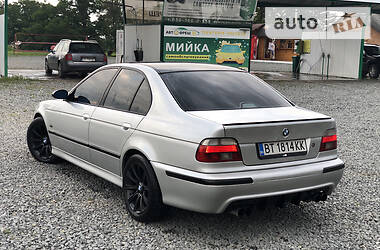 Седан BMW 5 Series 2002 в Черновцах