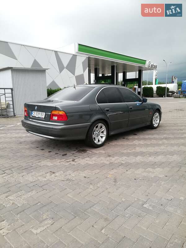 Седан BMW 5 Series 2003 в Черновцах