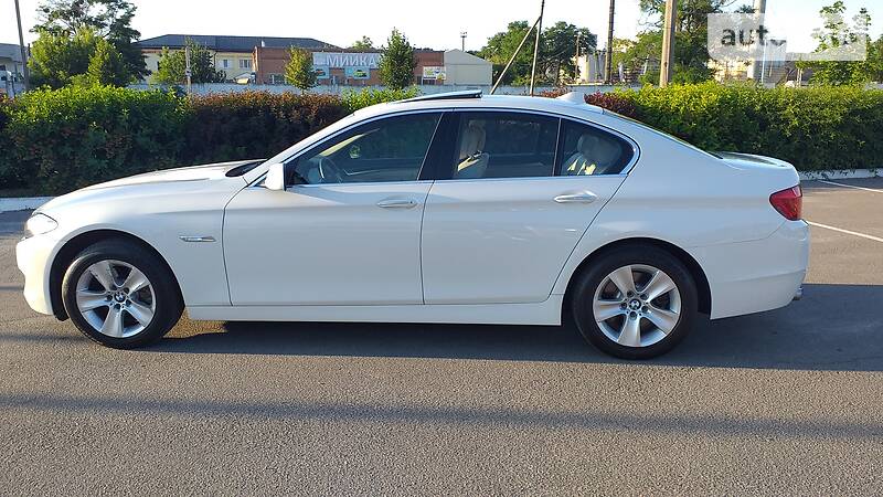 Седан BMW 5 Series 2012 в Полтаві