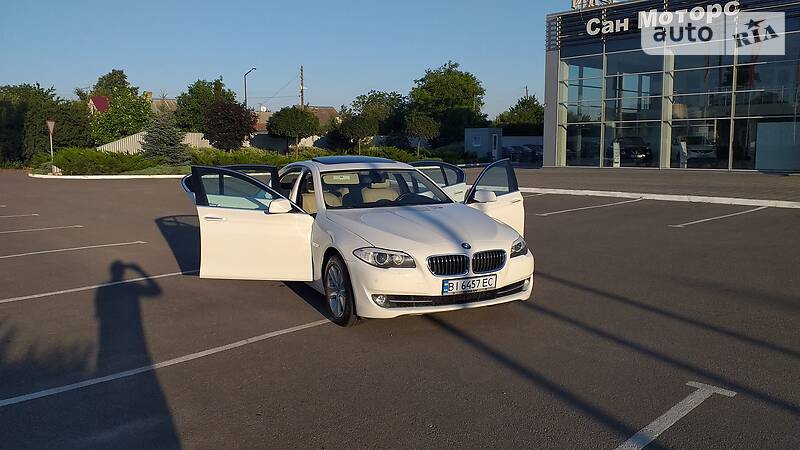 Седан BMW 5 Series 2012 в Полтаві