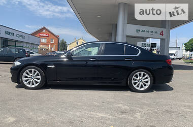 Седан BMW 5 Series 2012 в 