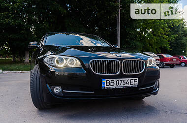 Седан BMW 5 Series 2011 в Сватово