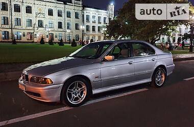 Седан BMW 5 Series 2001 в 