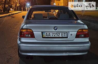 Седан BMW 5 Series 2001 в 
