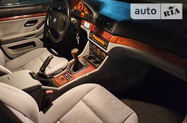 Седан BMW 5 Series 2001 в 