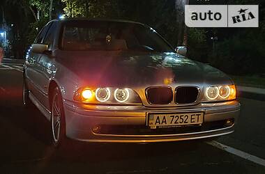 Седан BMW 5 Series 2001 в 