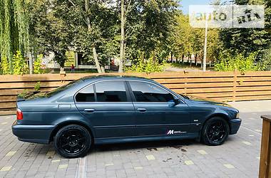 Седан BMW 5 Series 2002 в Ровно