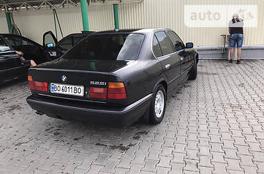 Седан BMW 5 Series 1995 в Борщеві