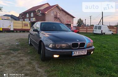 Седан BMW 5 Series 2000 в Снятині