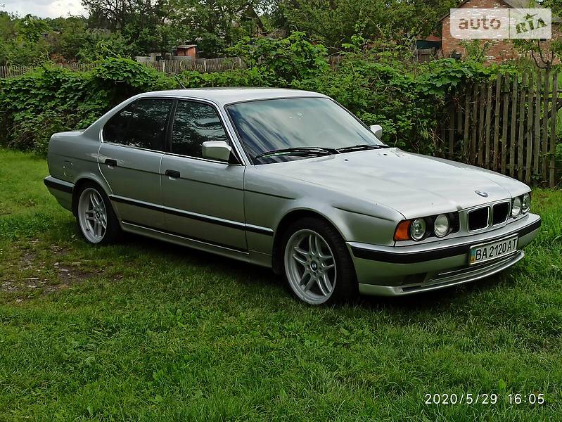 Седан BMW 5 Series 1990 в Александрие