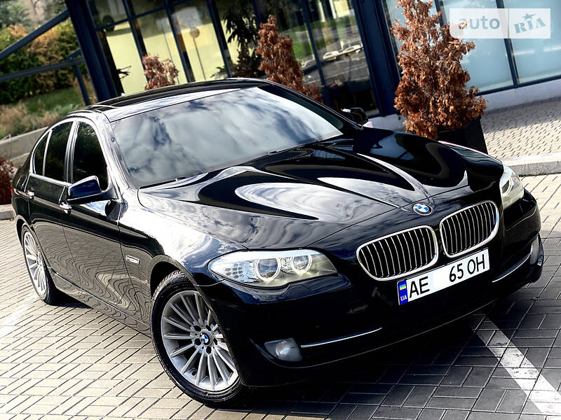 Седан BMW 5 Series 2011 в Днепре