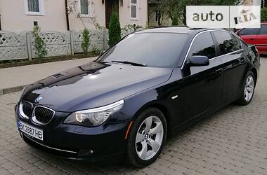 Седан BMW 5 Series 2007 в Остроге