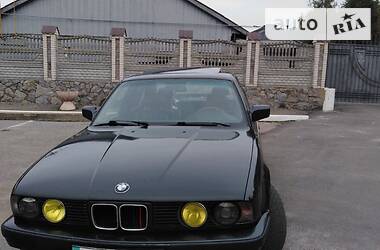 Седан BMW 5 Series 1988 в Липовце