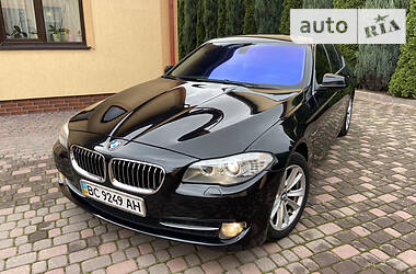 Седан BMW 5 Series 2012 в Львове