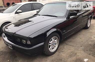 Седан BMW 5 Series 1995 в Киеве