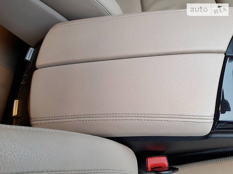 Седан BMW 5 Series 2012 в Сєверодонецьку