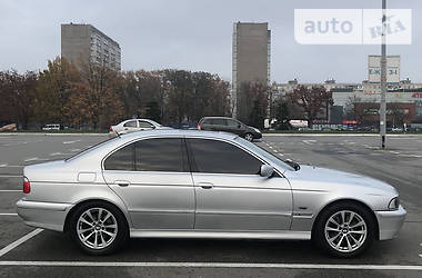 Седан BMW 5 Series 2002 в Киеве