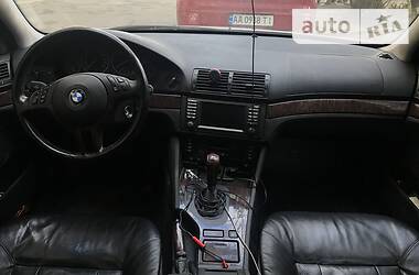 Седан BMW 5 Series 2002 в Києві