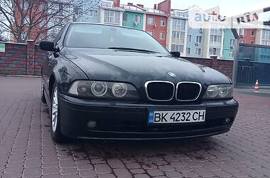 Седан BMW 5 Series 2001 в Ровно