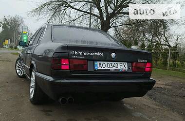 Седан BMW 5 Series 1988 в Зборове