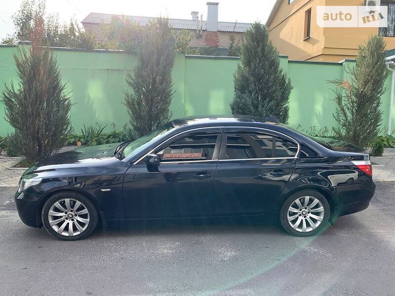 Седан BMW 5 Series 2004 в Днепре