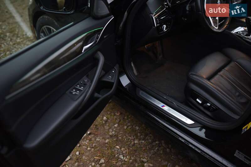 Седан BMW 5 Series 2018 в Ивано-Франковске