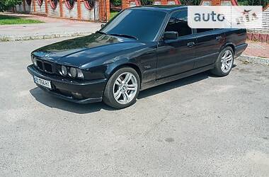 Седан BMW 5 Series 1994 в Виннице