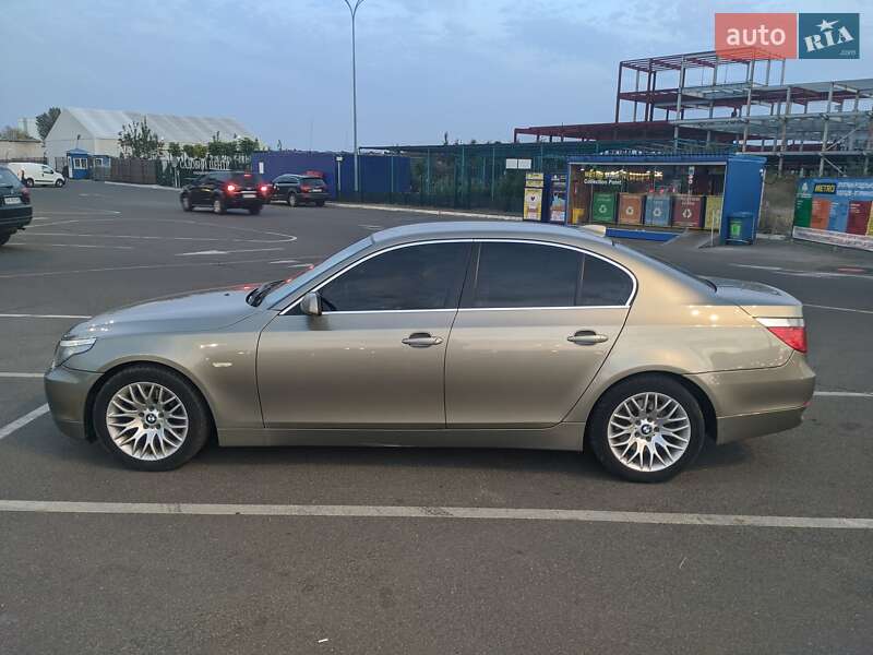 Седан BMW 5 Series 2006 в Киеве