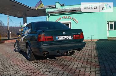 Седан BMW 5 Series 1993 в Иршаве