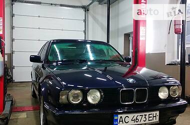 Седан BMW 5 Series 1994 в Луцьку