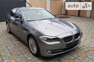 Седан BMW 5 Series 2012 в Бердянске