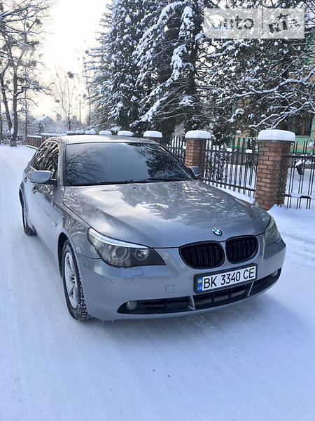Седан BMW 5 Series 2004 в Рокитном