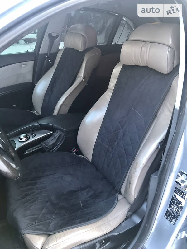 Седан BMW 5 Series 2004 в Рокитном